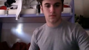 Twink boy spreads his butt cheeks hard for the camera